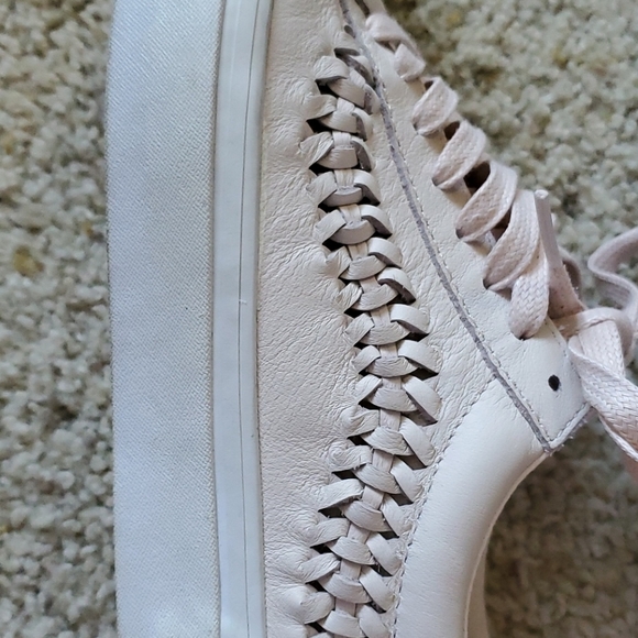 Vans - women's size 9.0 - Picture 6 of 7